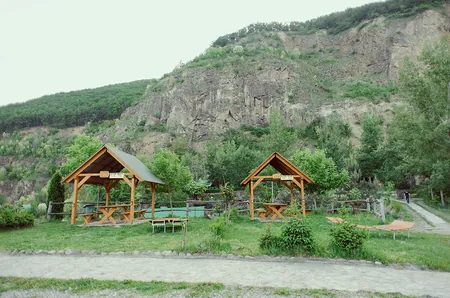 Альтанки