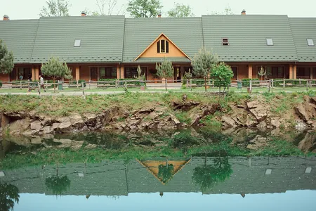 Весна на Чорній Горі