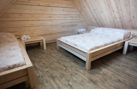 П'ятимісний номер у Закарпатті — житлова зона стандарту для комфортного проживання гостей