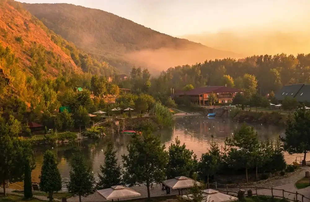 Hotel Complex "Chorna Gora" near the lake in Zakarpattia